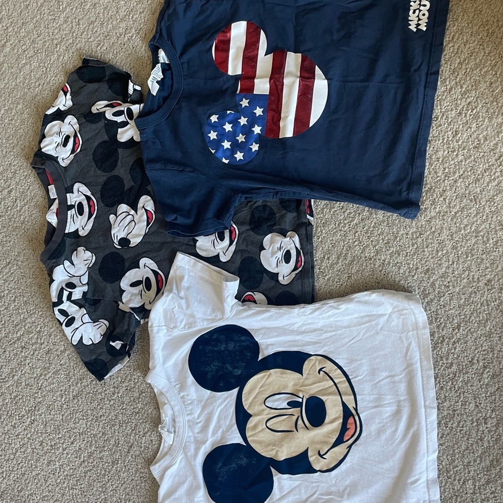 Mickey shirt boys 5T/XS bundle
